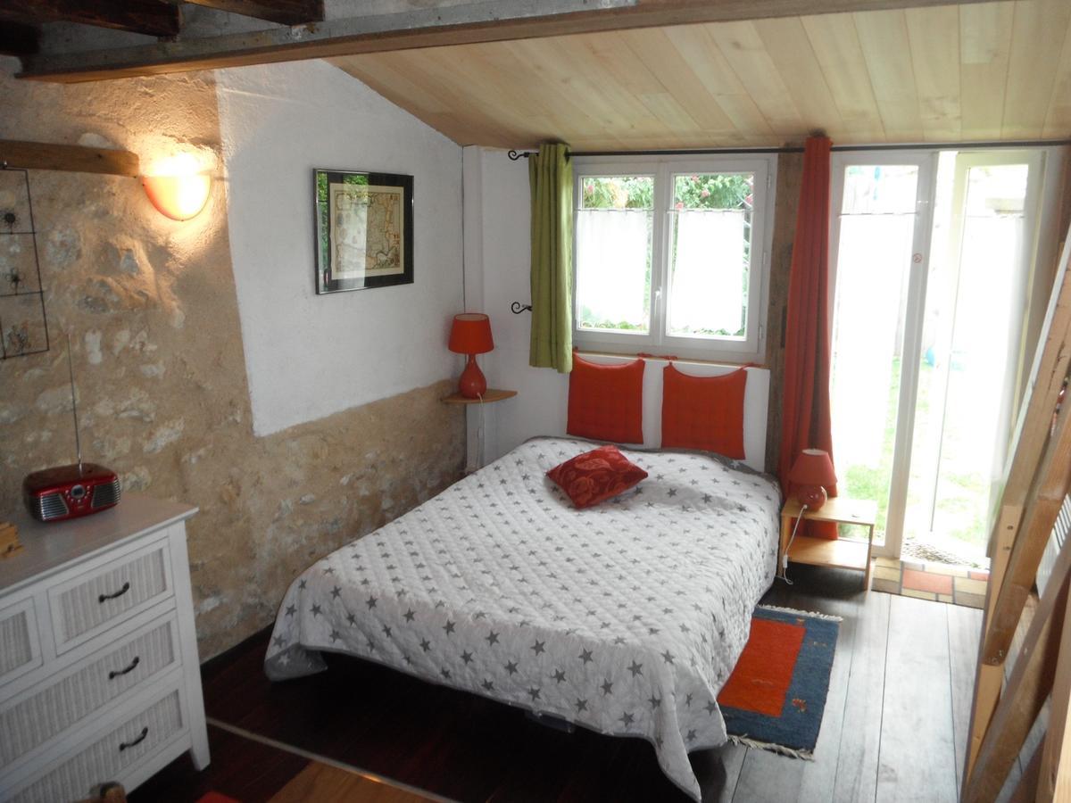 La Maison Rouge Chauvigny Extérieur photo